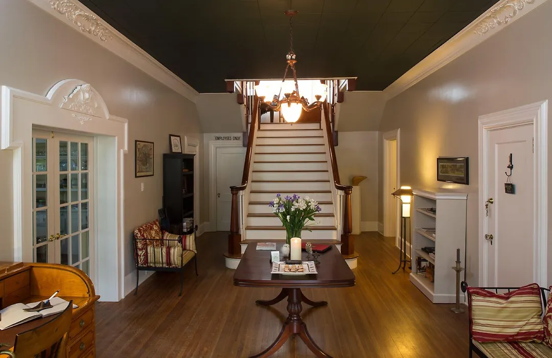 Sweet Biscuit Inn-1