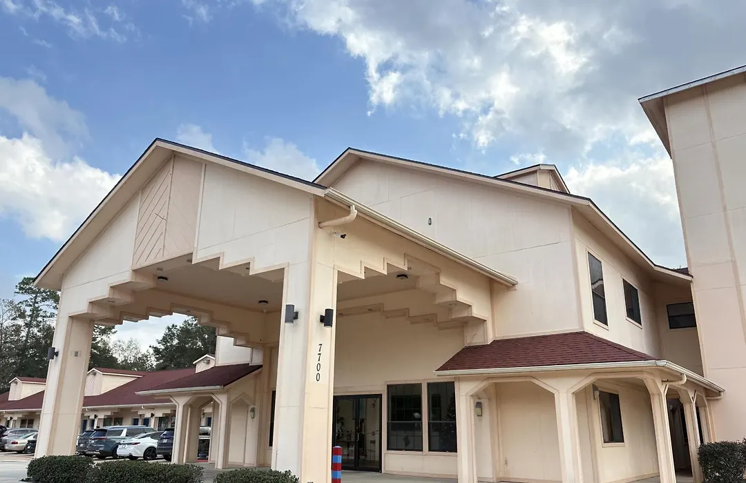 Regency Inn & Suites By Capital O Houston Iah Airport-1