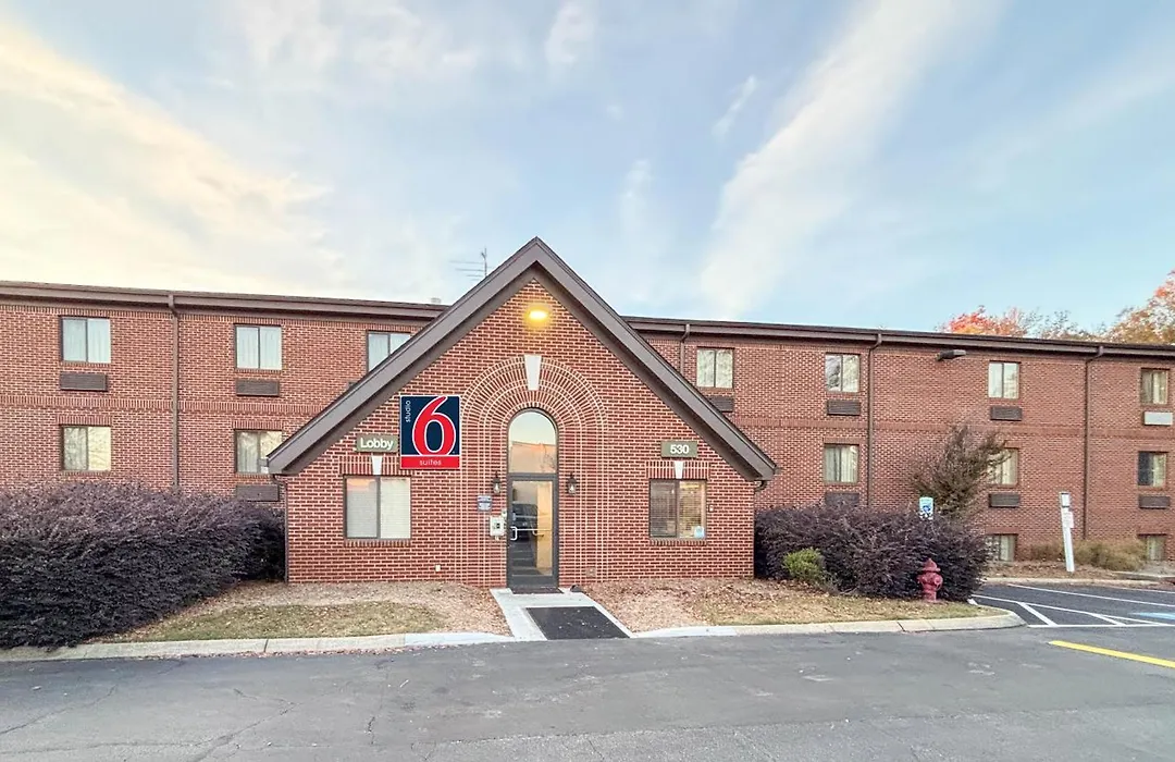Studio 6 Suites Greenville, Sc - Haywood Mall-1