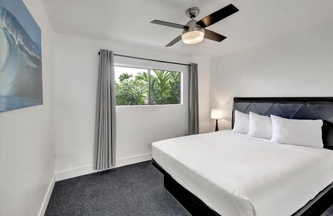 Oceanside Marina Suites - A Waterfront Hotel-1