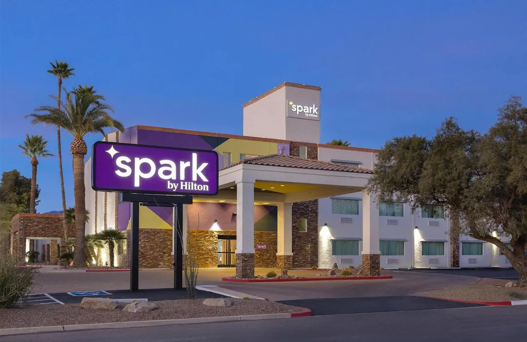 Spark By Hilton Tucson Reid Park-1