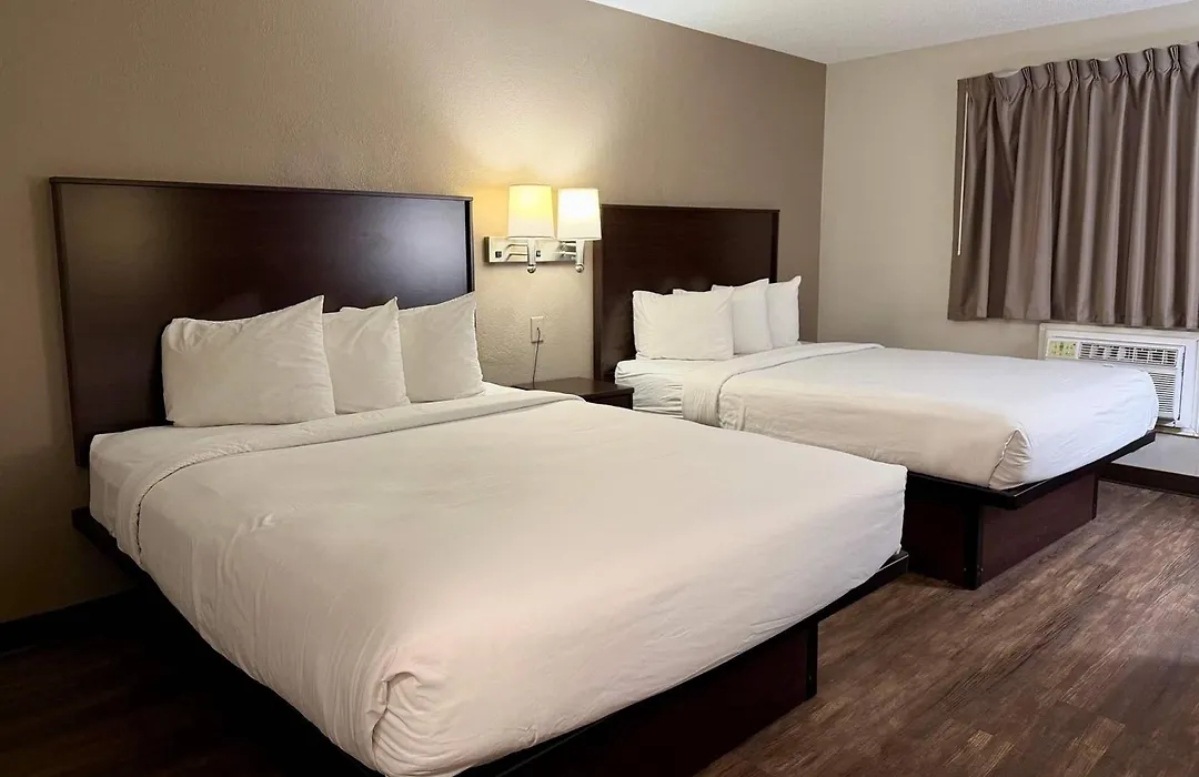 Baymont By Wyndham Findlay-1