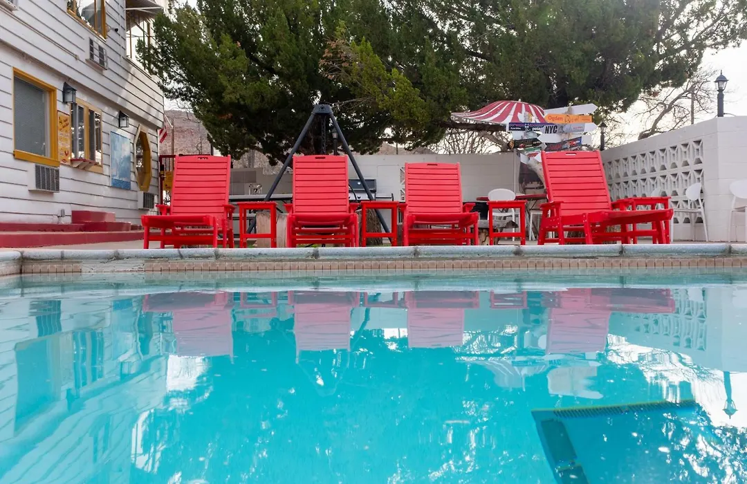 Apache Motel-1