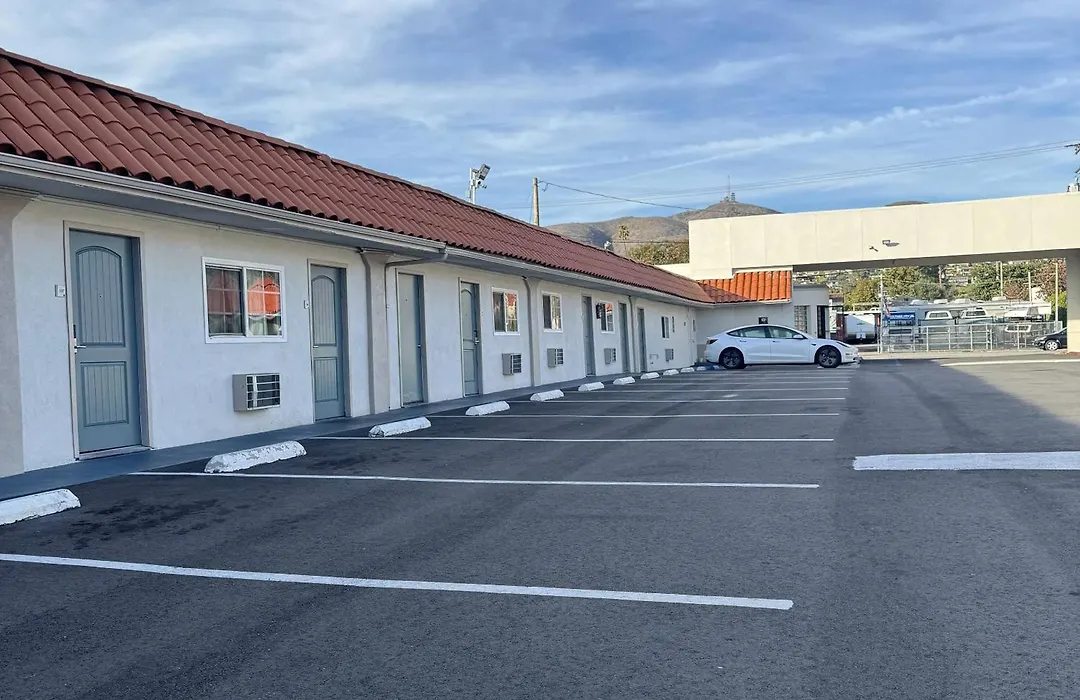 Rodeway Inn Ventura Midtown-1