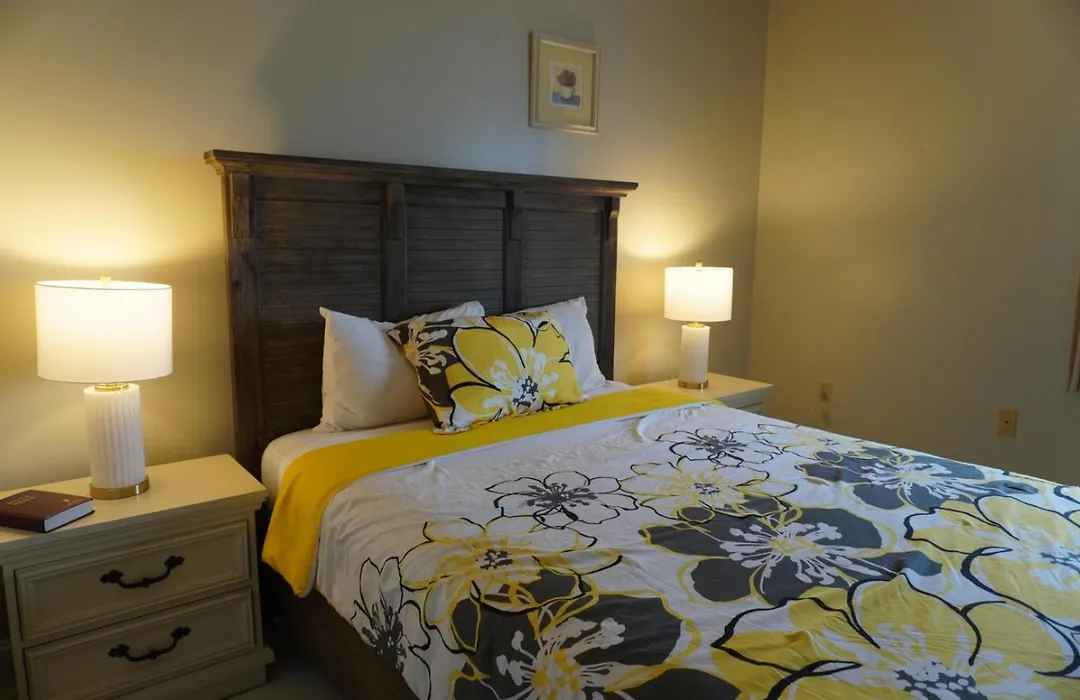 River Place Condos #411 3Bd-1