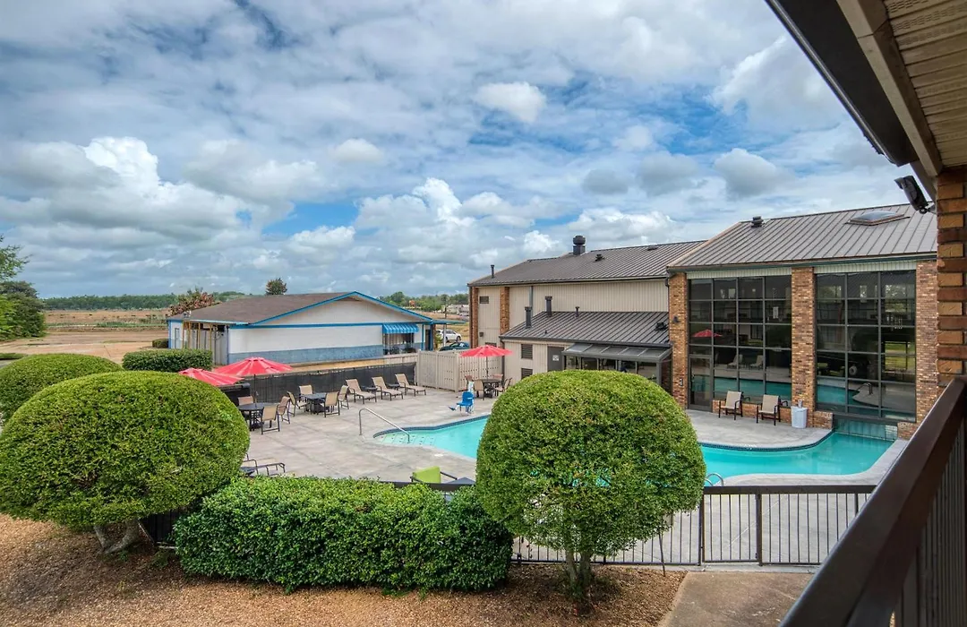 Surestay Plus Hotel By Best Western Greenwood-1