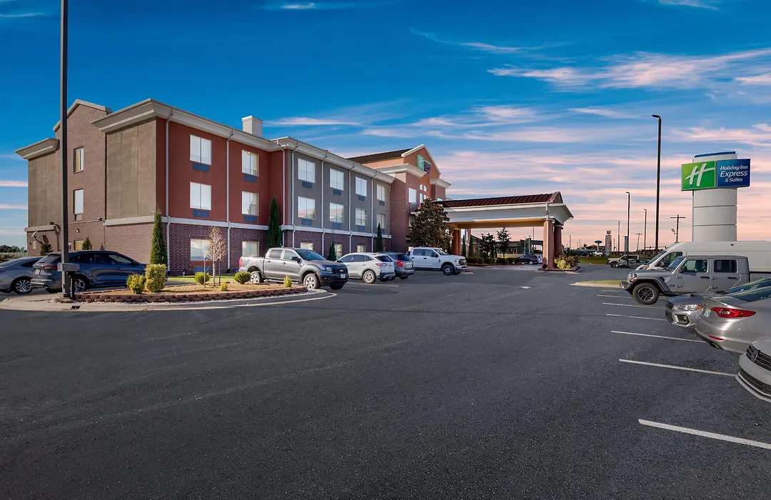 Holiday Inn Express Hotel And Suites Okmulgee-1