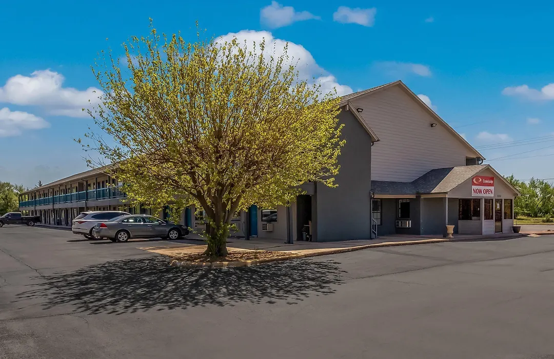 Econo Lodge Inn & Suites Enid South-1