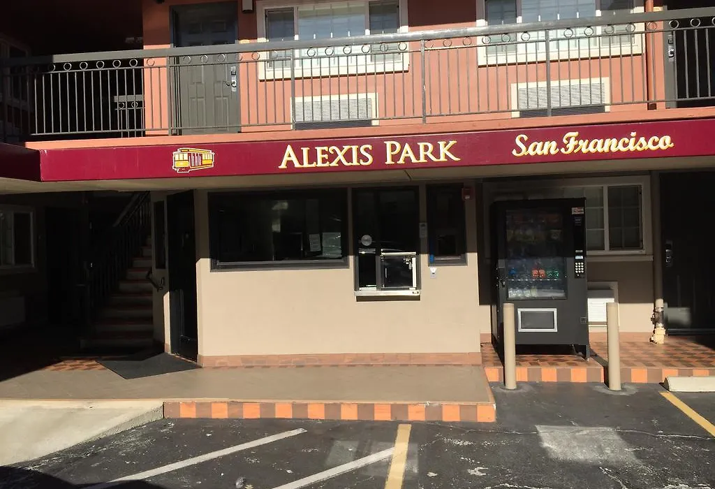 Alexis Park-1