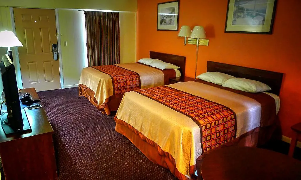 Nassau Holiday Motel-1
