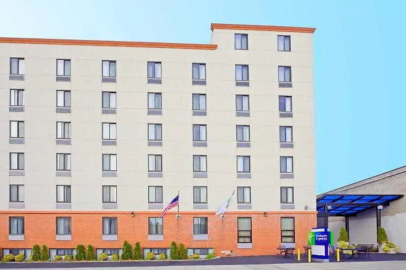 Red Lion Inn And Suites Brooklyn-1