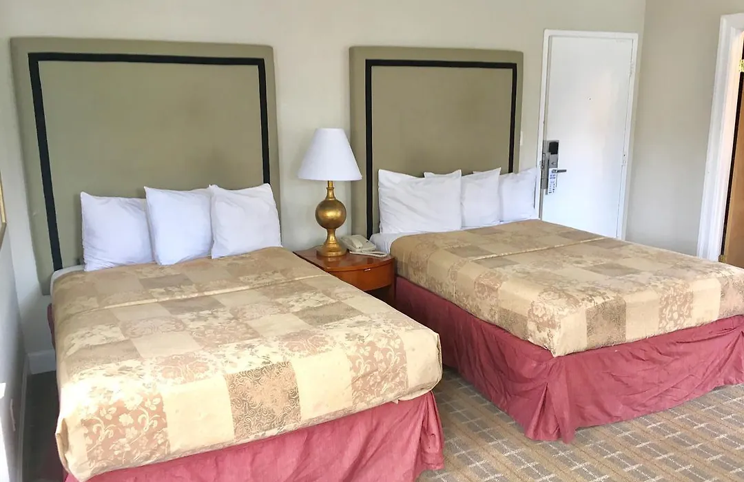 Americas Best Value Inn & Suites - Soma-1