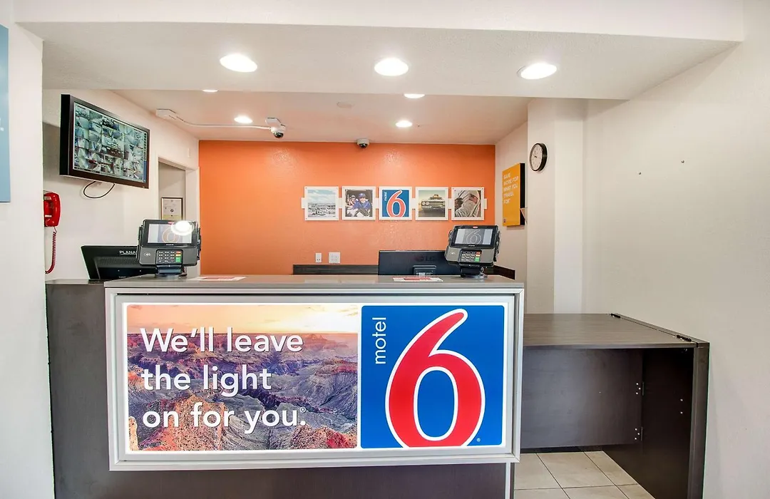 Motel 6-Phoenix, Az - East-1