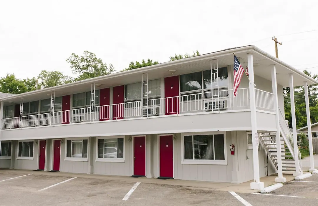 Grand Traverse Motel-1