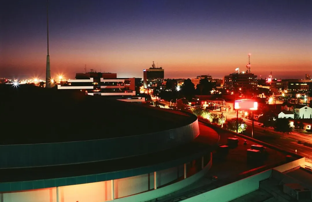 Days Inn By Wyndham Bakersfield-1