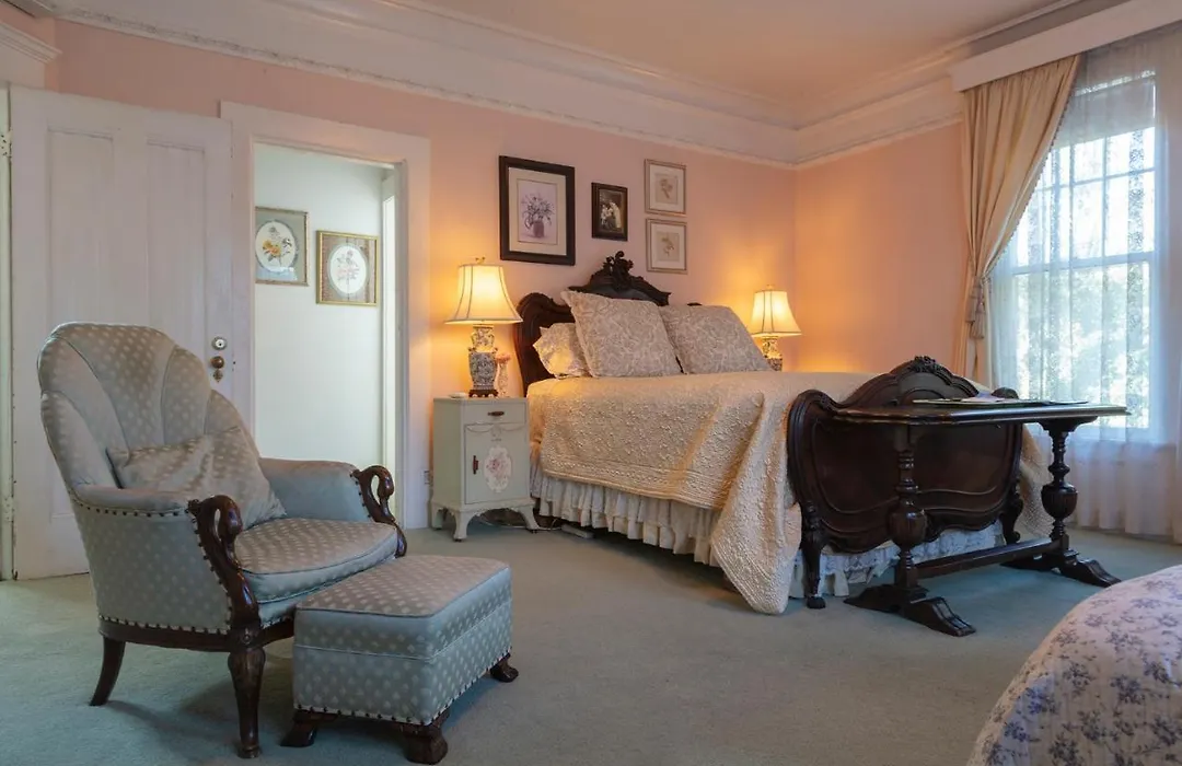 The Bissell House Bed & Breakfast-1