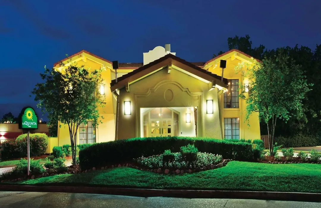 La Quinta Inn By Wyndham Baton Rouge University Area-1