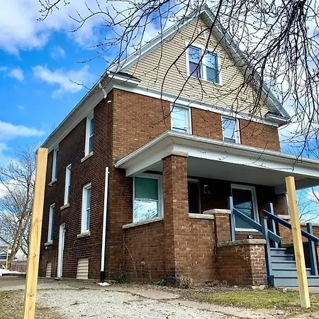 6Br Retreat-Great For Reunions And Getaways Minutes From Niagara Falls-2