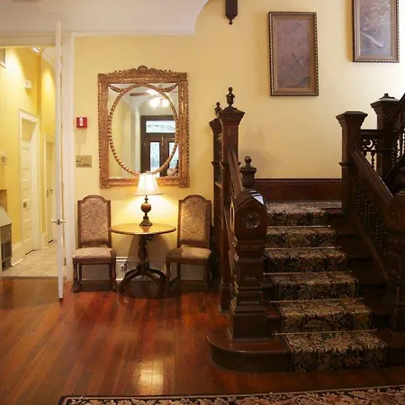 The Queen Anne-2