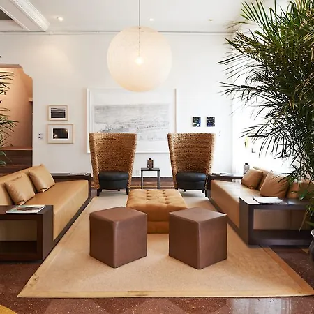 The Carlton Hotel-3