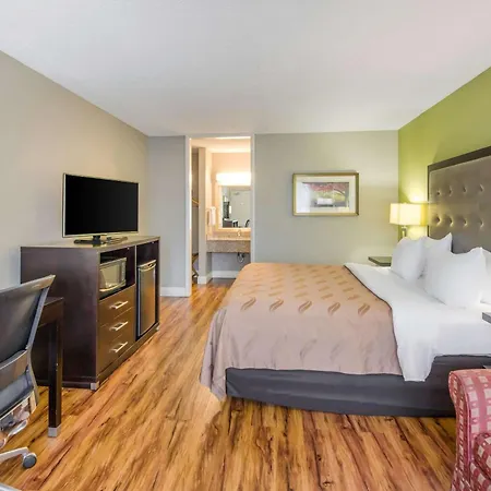Quality Inn Roanoke Airport-2