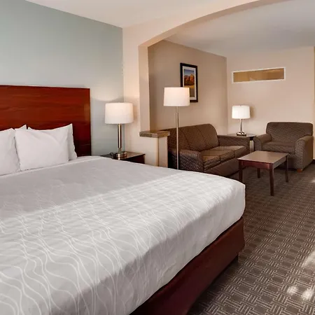 Best Western Plus Gateway Inn & Suites - Aurora-2