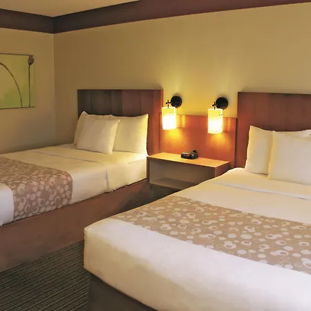 La Quinta By Wyndham Houston Southwest-3