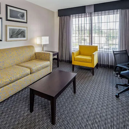 La Quinta By Wyndham Anaheim-2