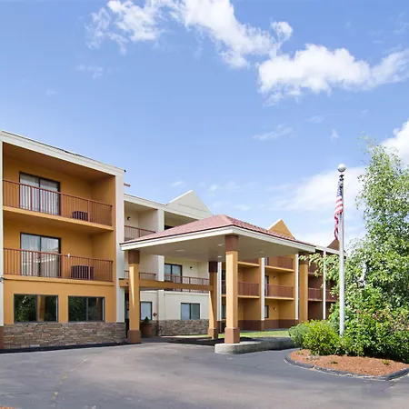 Quality Inn & Suites Worcester-2