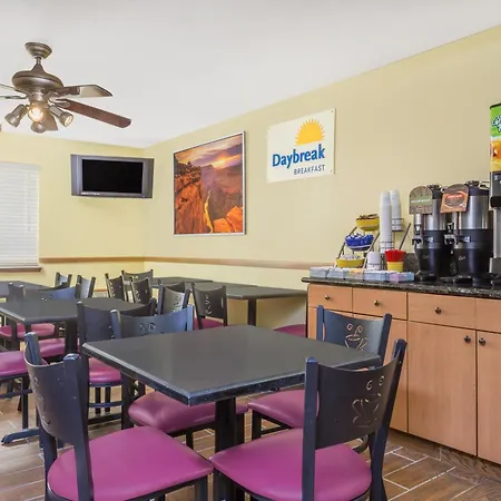 Days Inn By Wyndham Moab-3
