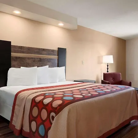 Super 8 By Wyndham Rahway/Newark-2
