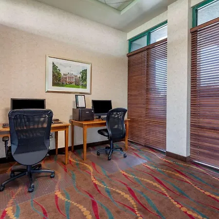Clarion Suites At The Alliant Energy Center-3