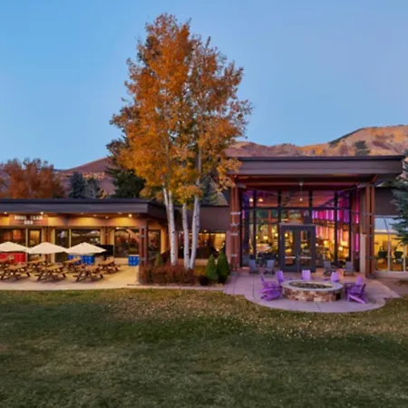 The Inn At Aspen-3