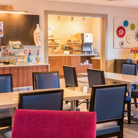 Holiday Inn Express Charleston Us Highway 17 & I-526 By Ihg-2