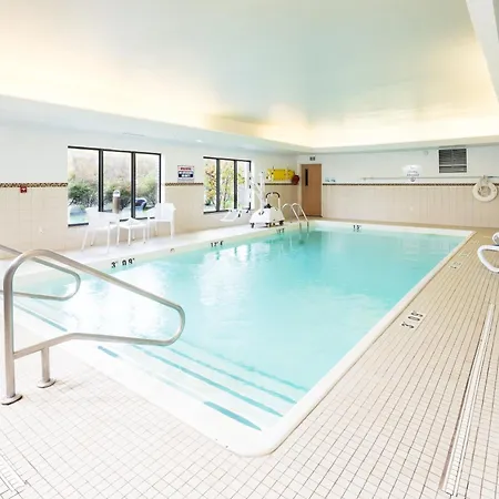 Holiday Inn Express Hotel & Suites Grand Blanc By Ihg-3