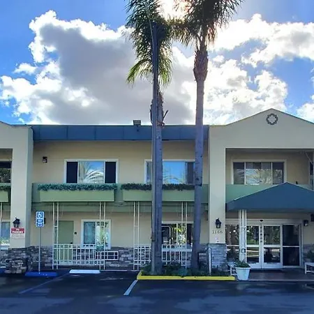 Quality Inn & Suites Anaheim At The Park-2