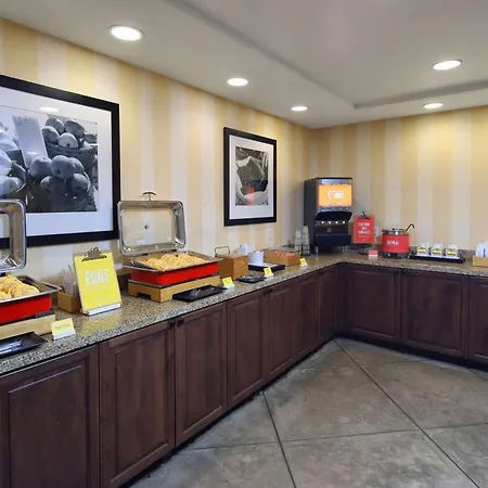 Hampton Inn & Suites Tucson Mall-2