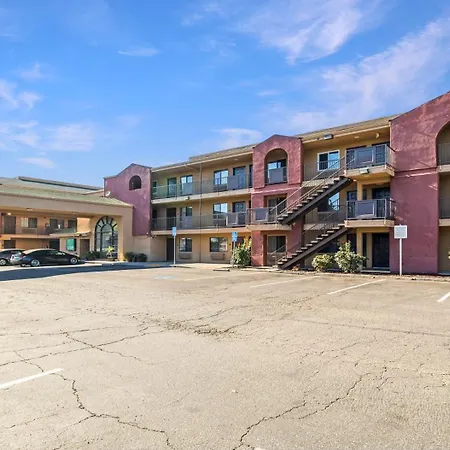 Budget Inn And Suites Stockton Yosemite-2