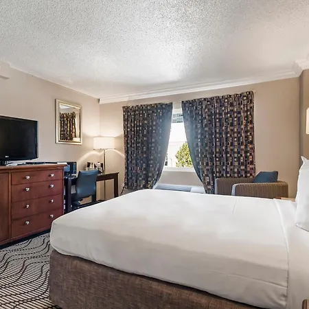 Jack London Inn-3