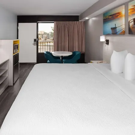 Days-Inn By Wyndham Baltimore Northwest-3