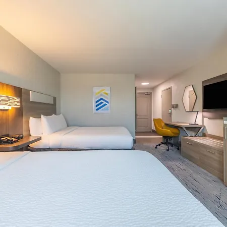 Holiday Inn Express & Suites Kansas City Airport By Ihg-3
