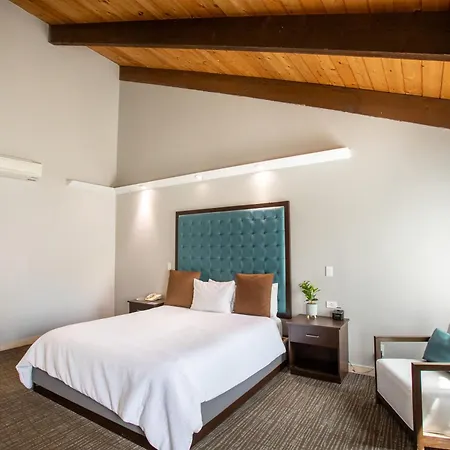 Munras Inn-2