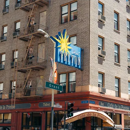 Hotel Triton-2