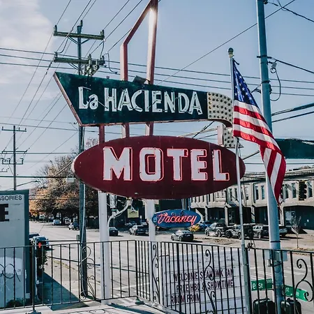 La Hacienda Motel-3
