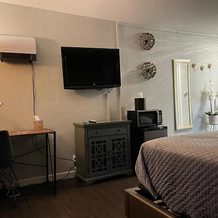 The Village Inn Hotel-2