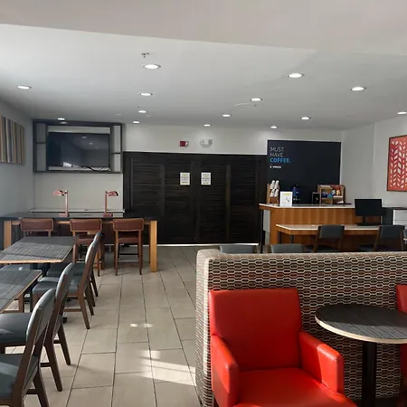Holiday Inn Express Henderson By Ihg-2