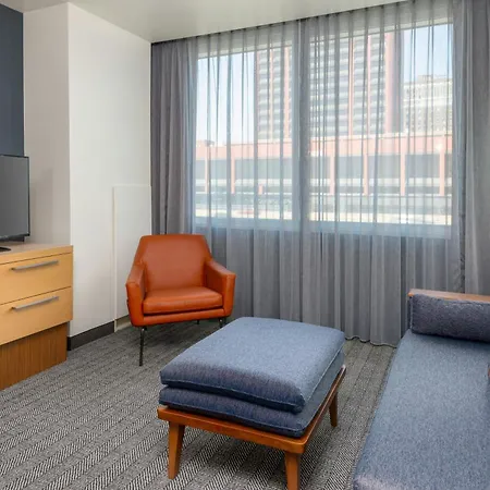 Courtyard By Marriott Buffalo Downtown/Canalside-3