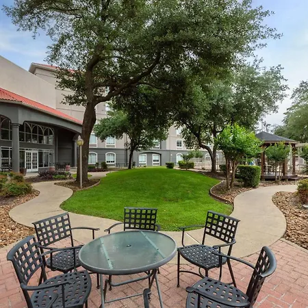 La Quinta Inn & Suites By Wyndham Houston Bush Iah South-2