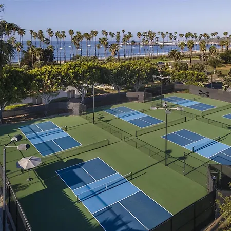 Hilton Santa Barbara Beachfront Resort-2