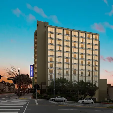 Comfort Inn By The Bay-3
